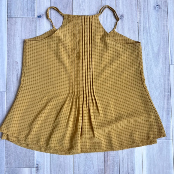 SANCTUARY mustard yellow pleated front, light ruffle trim sleeveless V neck top - Picture 7 of 10
